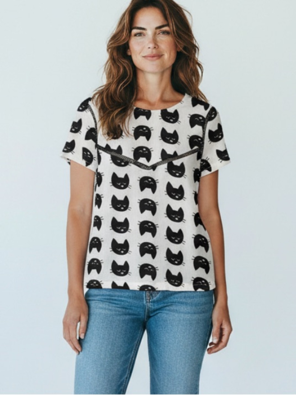 Lily White Black and White Cat Face Short Sleeve Tee